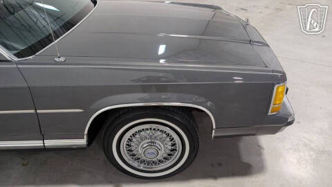 1988 Ford Crown Victoria