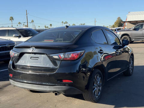 2019 Toyota Yaris LE