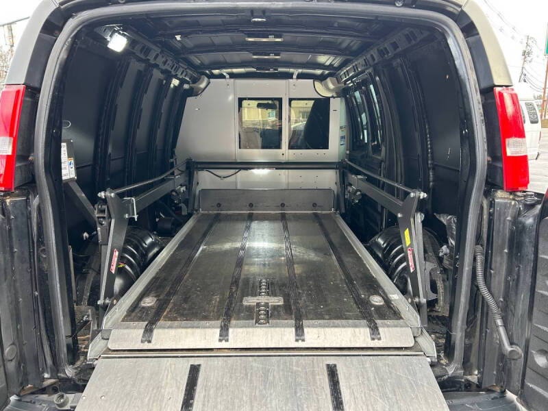 2019 Chevrolet Express 2500