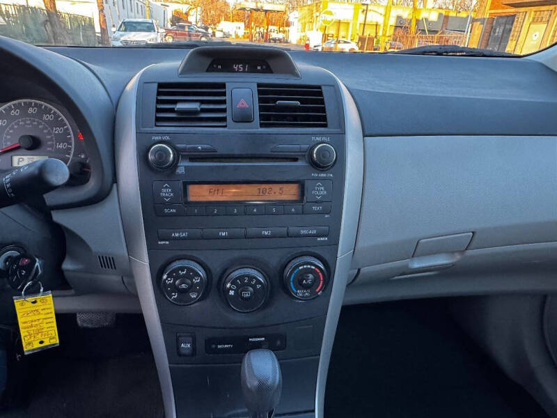 2013 Toyota Corolla LE