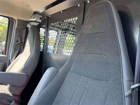 2023 GMC Savana 2500