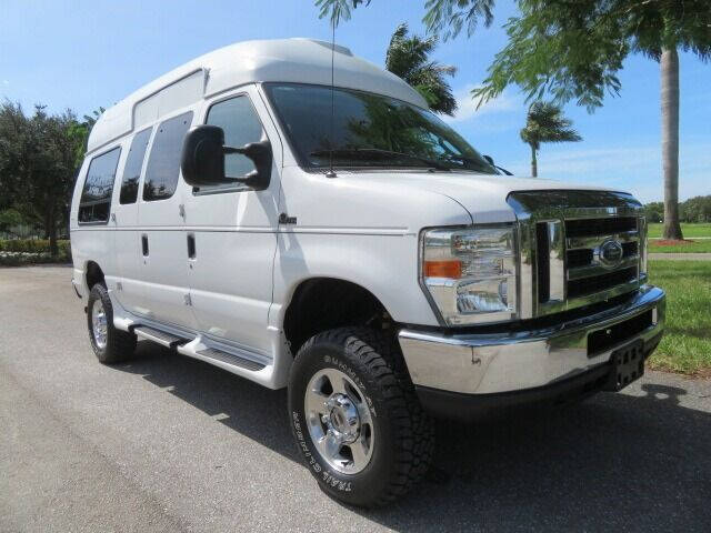 2010 Ford E-Series E-350 SD