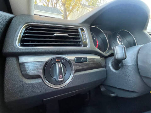 2016 Volkswagen Passat 1.8T SE