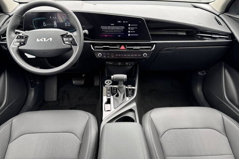 2026 Kia Niro EX