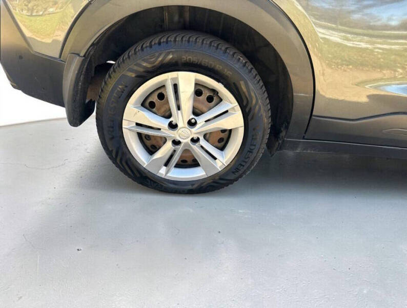 2020 Nissan Kicks S
