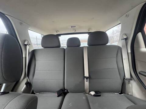 2011 Ford Escape XLS