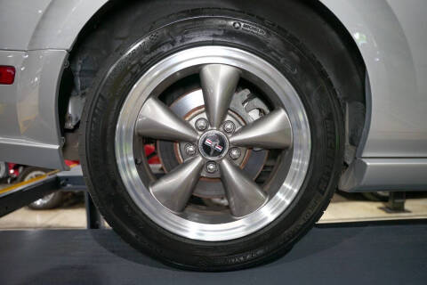 2005 Ford Mustang GT Premium