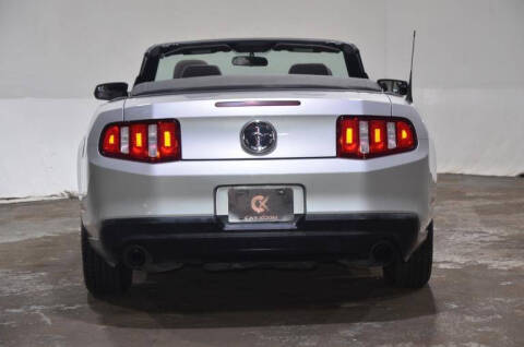 2012 Ford Mustang V6