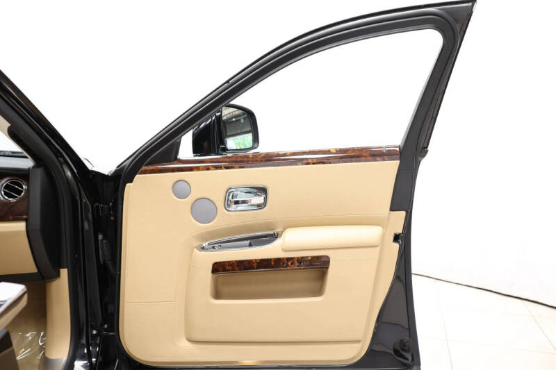 2010 Rolls-Royce Ghost