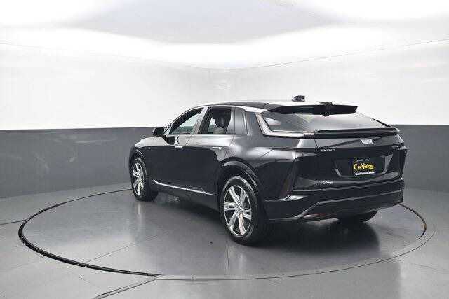 2024 Cadillac LYRIQ Tech