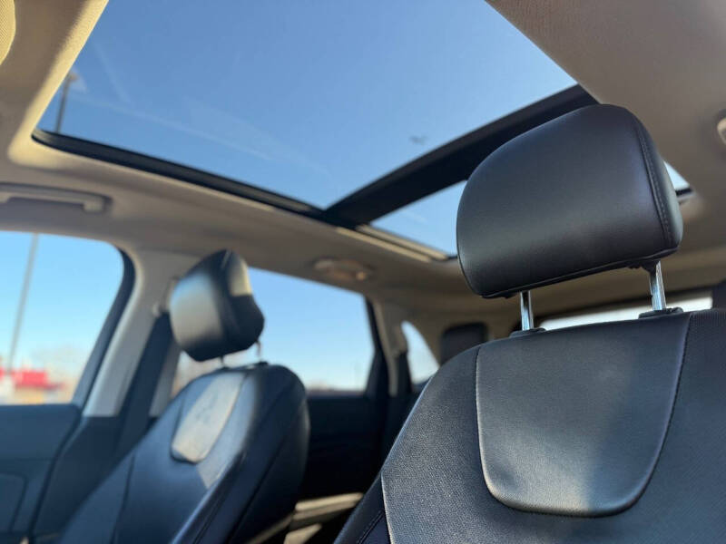 2019 Ford Edge Titanium