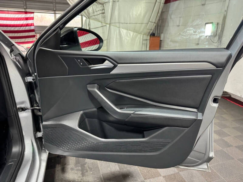 2023 Volkswagen Jetta Sport