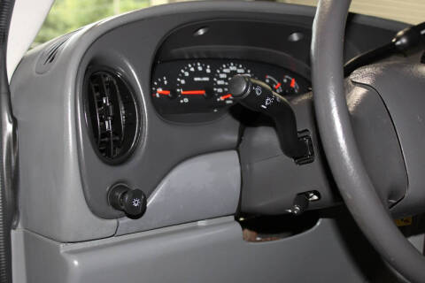 2006 Ford E-Series E-350 SD