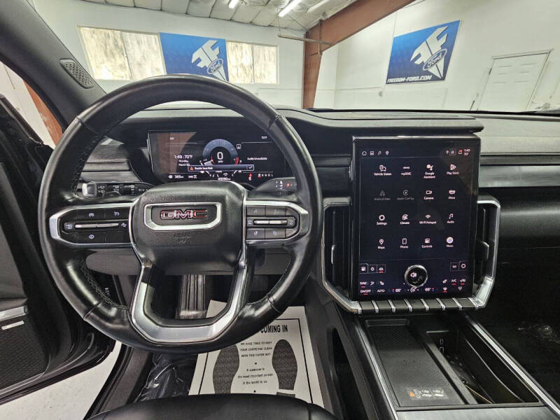 2024 GMC Acadia Elevation