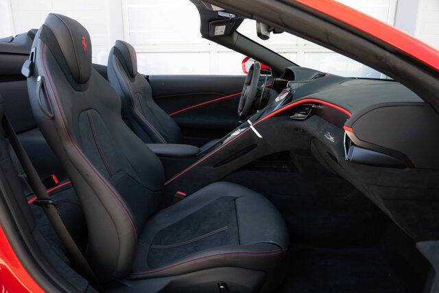 2025 Ferrari Roma Spider