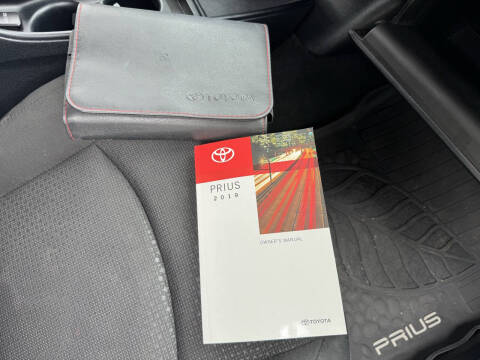 2019 Toyota Prius LE AWD-e