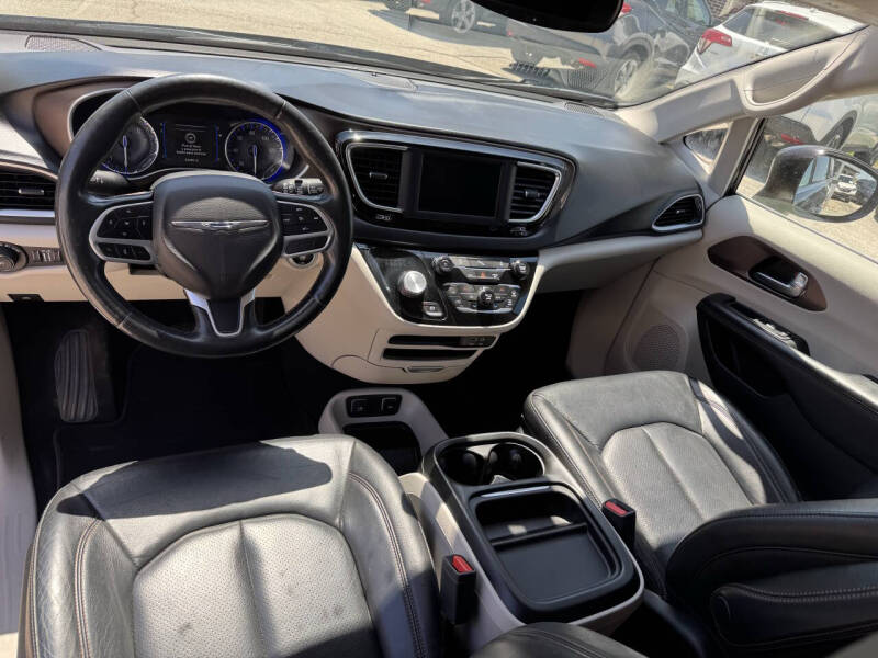 2019 Chrysler Pacifica Touring L