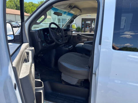 2017 Chevrolet Express LT 3500