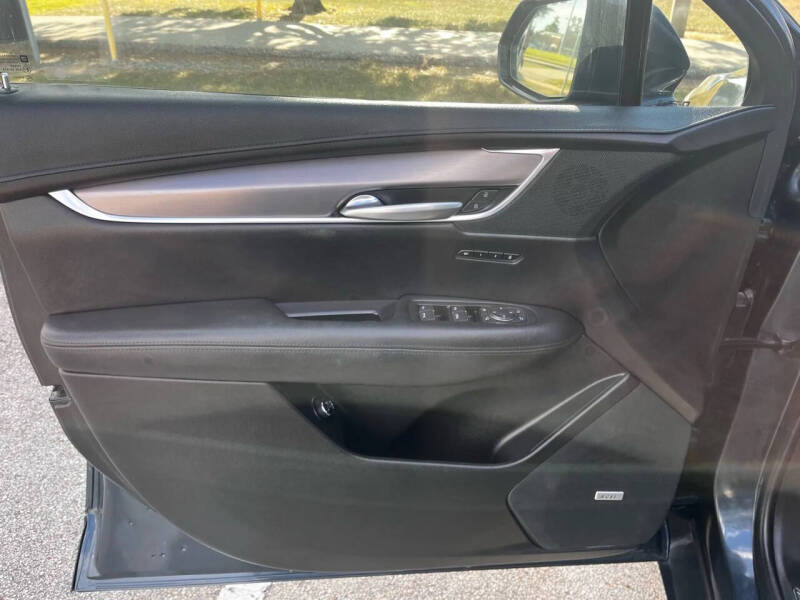 2019 Cadillac XT5 Luxury