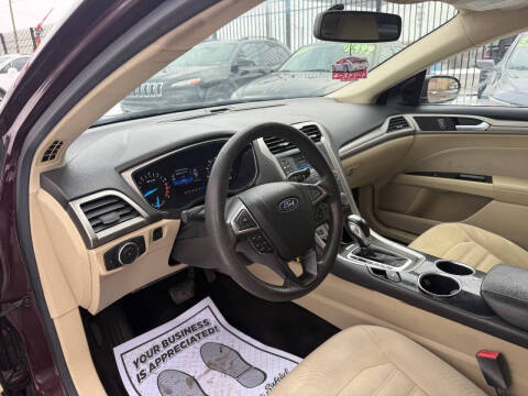 2013 Ford Fusion SE