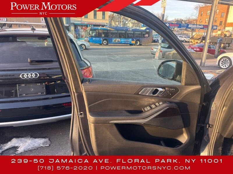 2021 BMW X7 xDrive40i