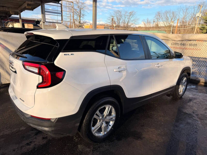 2024 GMC Terrain SLE