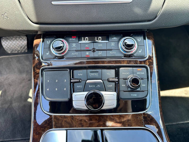 2012 Audi A8 quattro