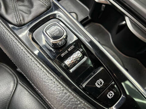 2018 Volvo S90 T5 Momentum