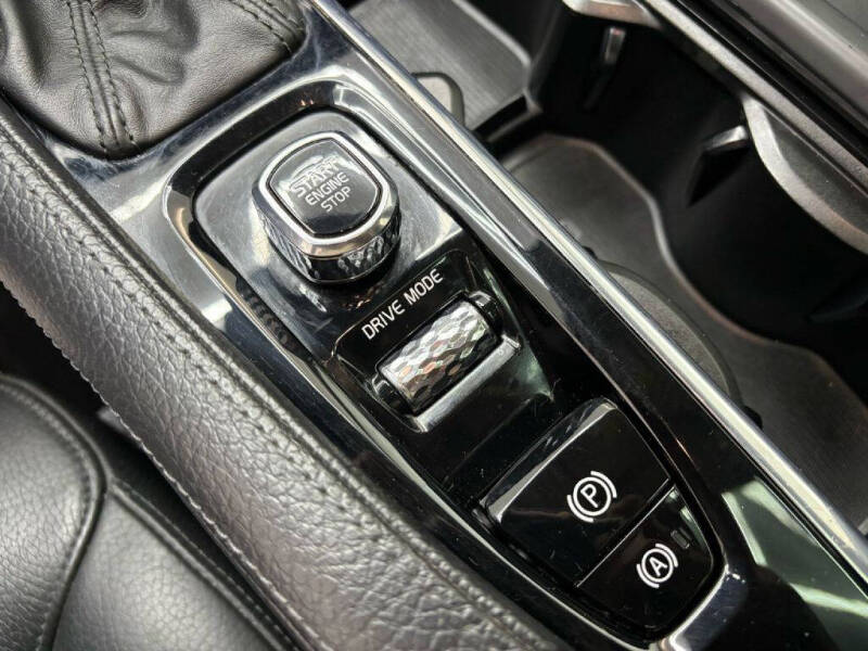 2018 Volvo S90 T5 Momentum