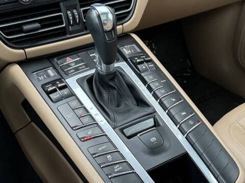 2021 Porsche Macan S