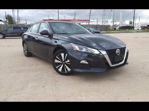 2021 Nissan Altima for sale at FREDY USED CAR SALES in Houston TX