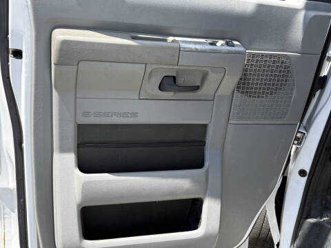 2014 Ford E-Series E-250