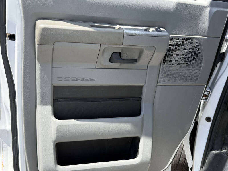 2014 Ford E-Series E-250
