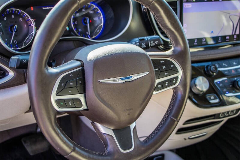 2021 Chrysler Pacifica Touring L