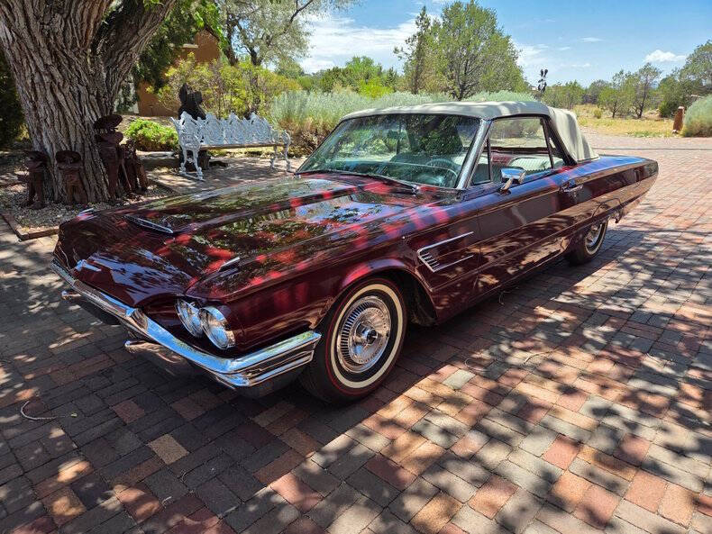 1965 Ford Thunderbird