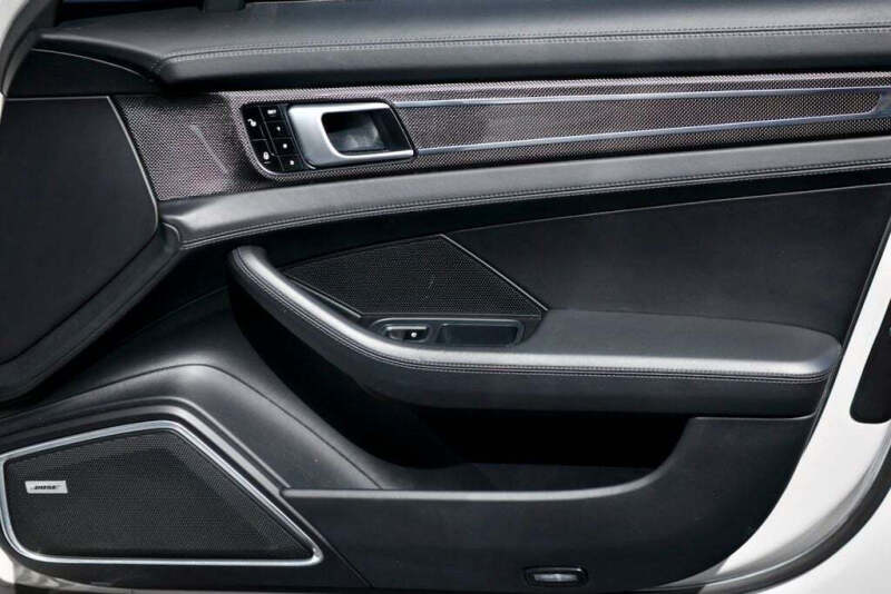 2018 Porsche Panamera Turbo S E-Hybrid