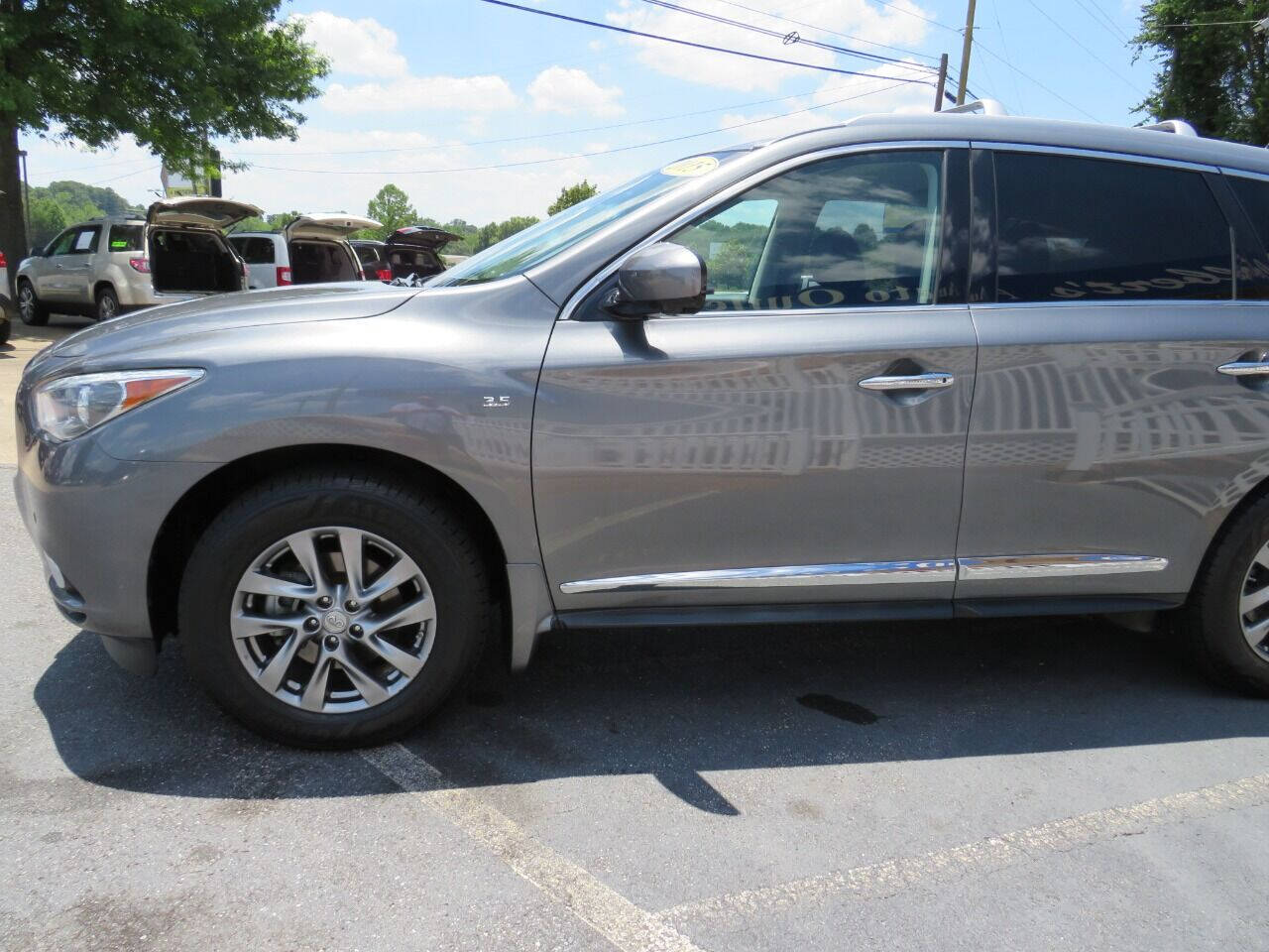 2015 INFINITI QX60 for sale at Colbert's Auto Outlet in Hickory, NC