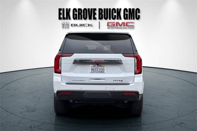 2023 GMC Yukon XL AT4