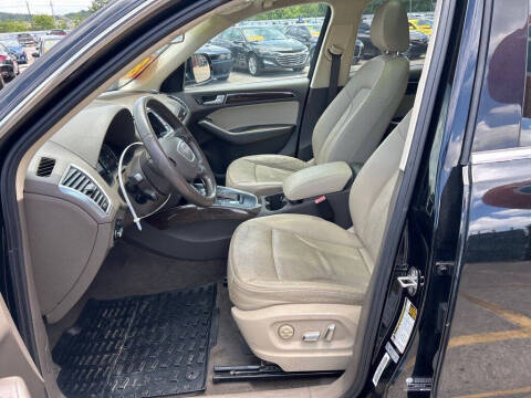 2016 Audi Q5 2.0T quattro Premium