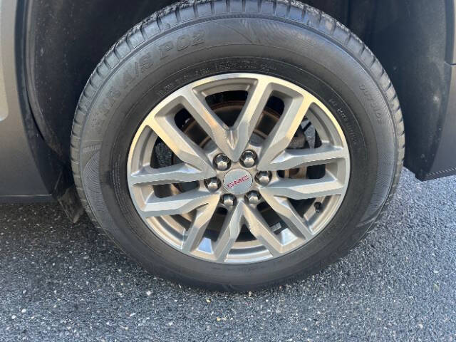 2017 GMC Acadia SLE-2