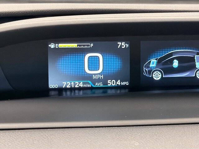 2022 Toyota Prius XLE
