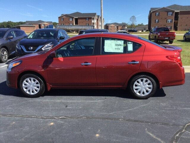 2019 Nissan Versa SV