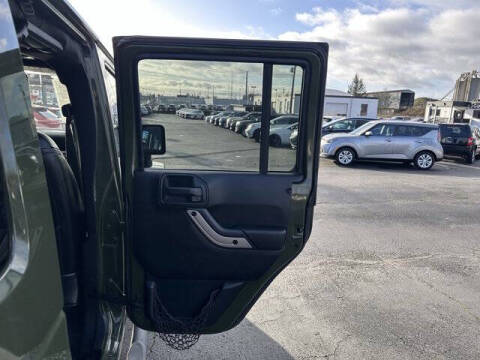 2016 Jeep Wrangler Unlimited Sahara 75th Anniversary