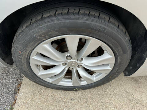2011 Infiniti M37
