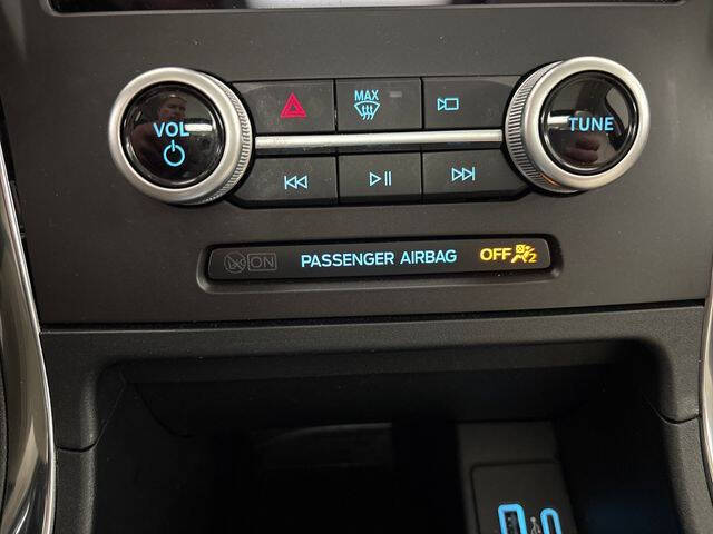 2021 Ford Edge Titanium