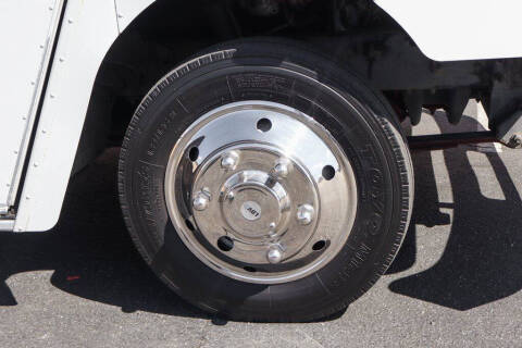 2015 Freightliner MT45 Chassis