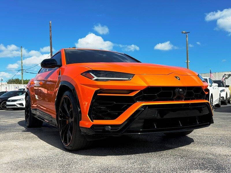 2022 Lamborghini Urus