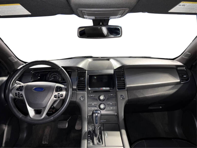 2017 Ford Taurus SEL