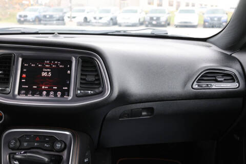 2016 Dodge Challenger R/T Plus Shaker
