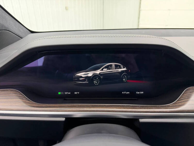 2023 Tesla Model X Standard Range